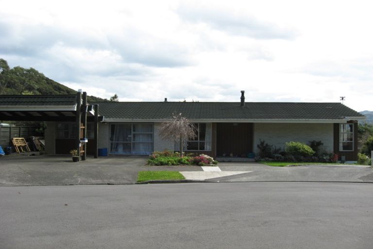 Photo of property in 2 Damian Grove, Waterloo, Lower Hutt, 5011