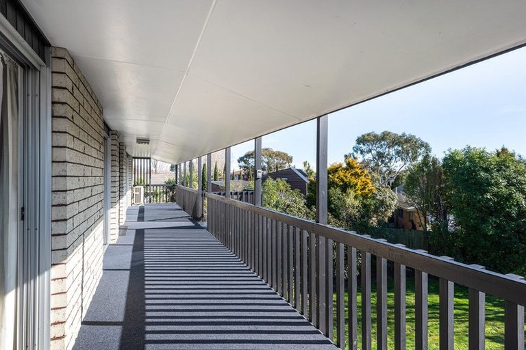 Photo of property in 4a Lakewood Drive, Burwood, Christchurch, 8083