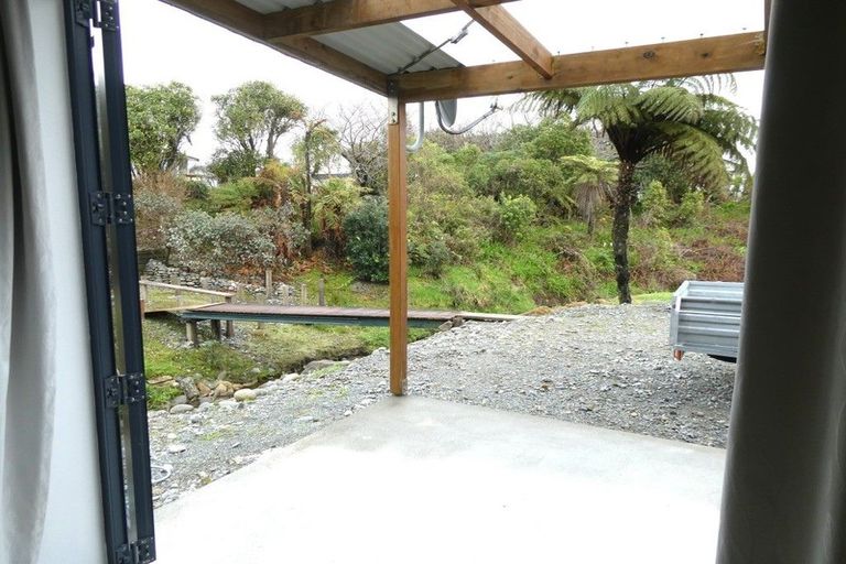 Photo of property in 124 Tasman Street, Karoro, Greymouth, 7805