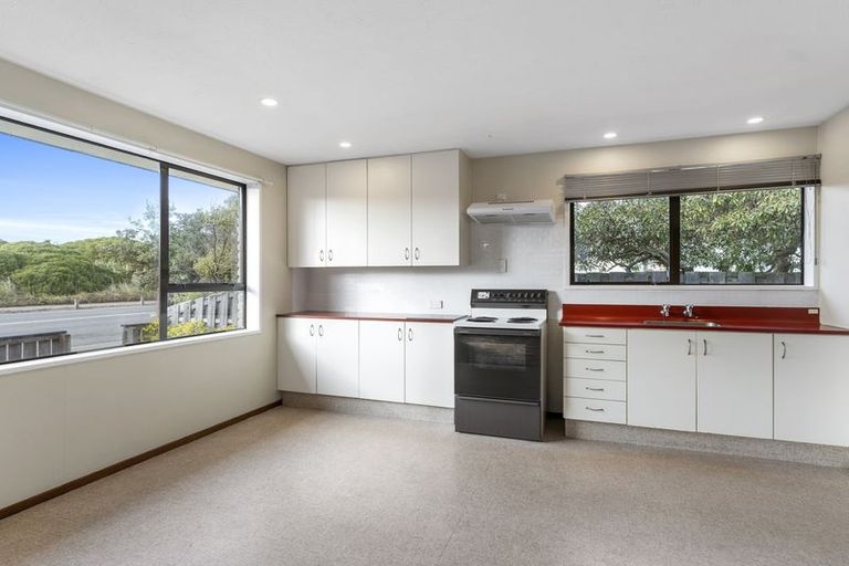 Photo of property in 54 Marine Parade, North New Brighton, Christchurch, 8083