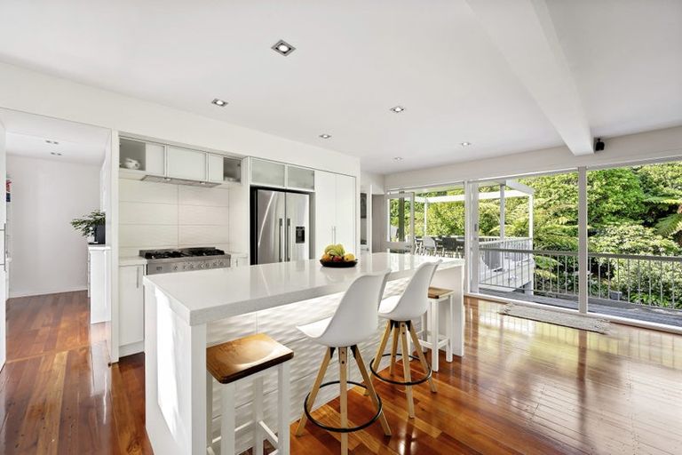 Photo of property in 5 Glentui Grove, Khandallah, Wellington, 6035