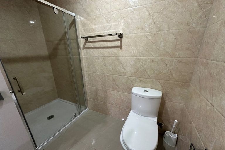 Photo of property in 4/3 Wallson Crescent, Wiri, Auckland, 2104