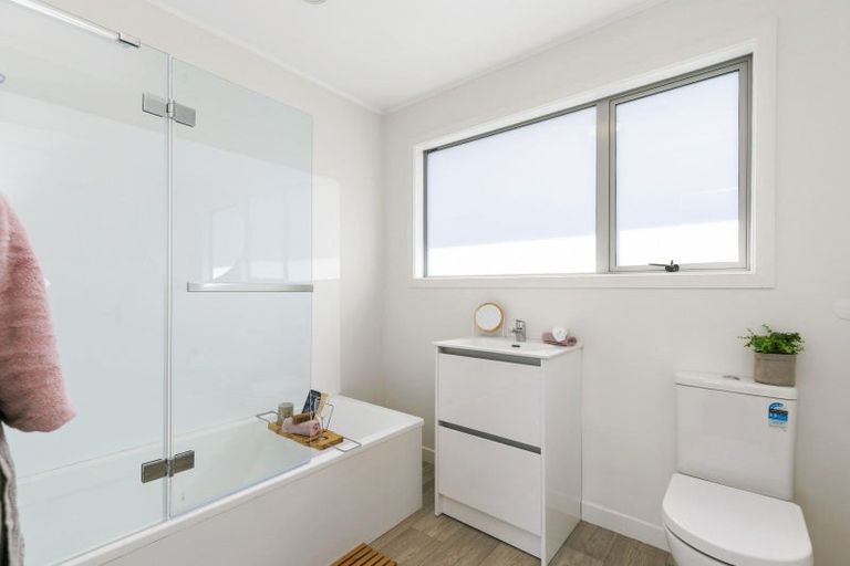 Photo of property in 3 Rydal Place, Southgate, Wellington, 6023