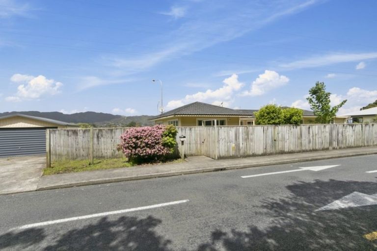 Photo of property in 286 Grounsell Crescent, Belmont, Lower Hutt, 5010