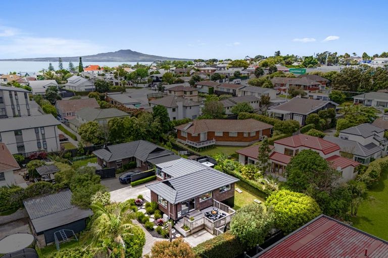 Photo of property in 1/4a Harley Road, Hauraki, Auckland, 0622