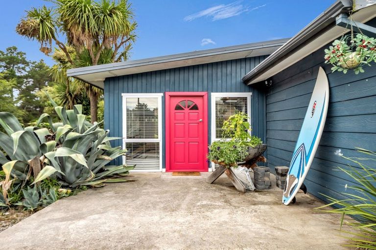 Photo of property in 20 Ferry Road, Woodend Beach, Kaiapoi, 7691