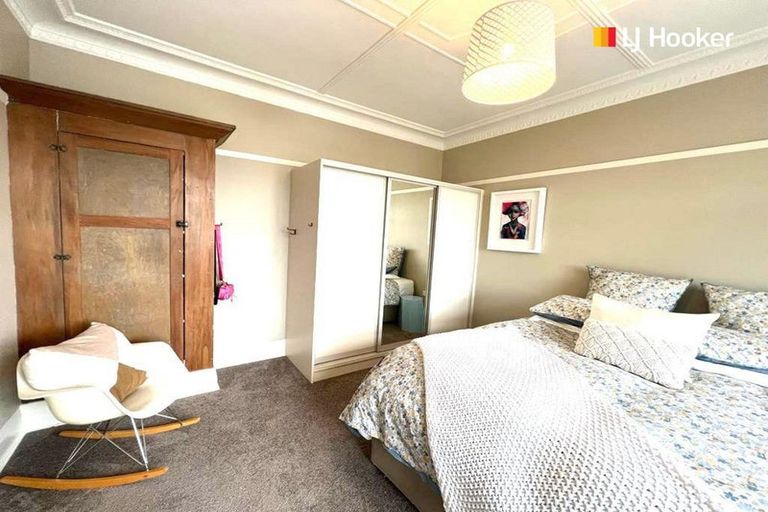 Photo of property in 64 Royal Crescent, Saint Kilda, Dunedin, 9012