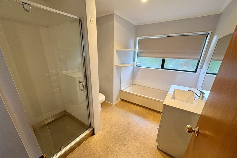 Photo of property in 6 Flinders Place, Johnsonville, Wellington, 6037