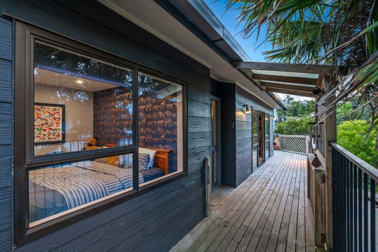 Photo of property in 21 Snapper Road, Stillwater, Silverdale, 0993