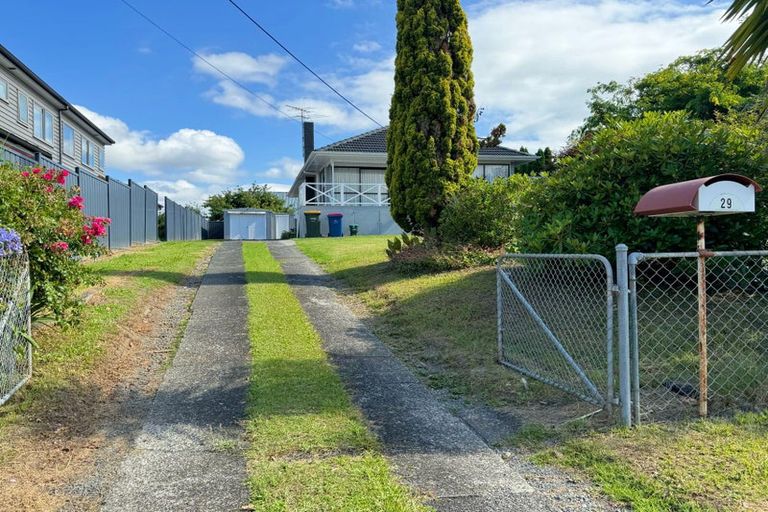 Photo of property in 29 Toru Street, Te Atatu Peninsula, Auckland, 0610