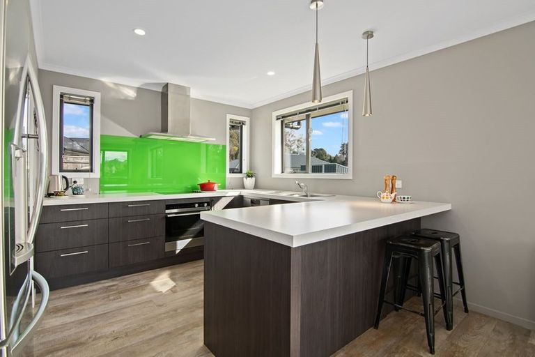 Photo of property in 10 Les Wakefield Road, Mapua, 7005