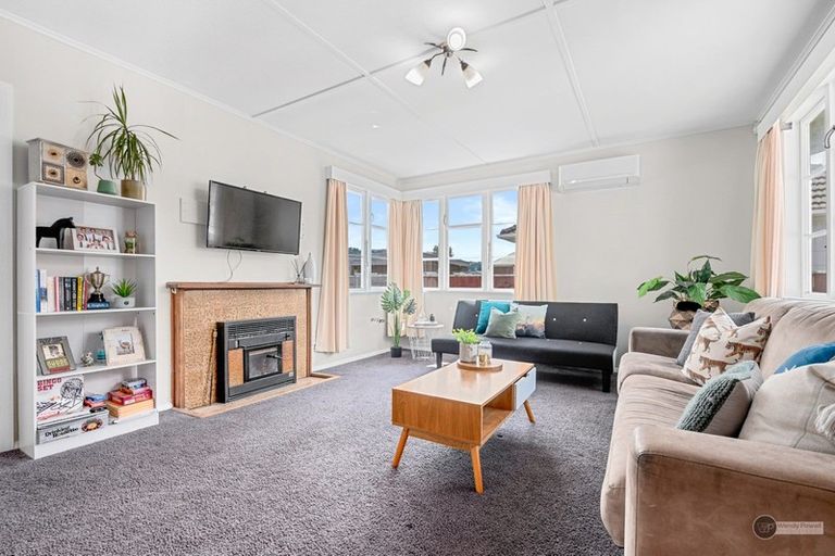 Photo of property in 295 Oxford Terrace, Avalon, Lower Hutt, 5011