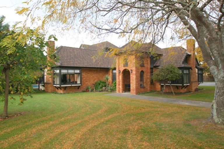 Photo of property in 5 Tington Avenue, Wattle Downs, Auckland, 2103