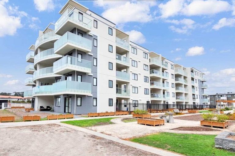 Photo of property in Apollo Apartments, 201/46 Rosedale Road, Rosedale, Auckland, 0632