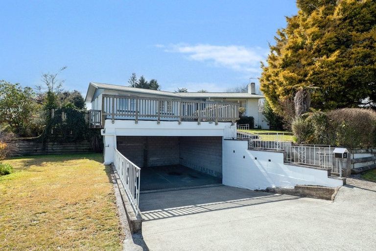 Photo of property in 2 Hector Place, Sunnybrook, Rotorua, 3015