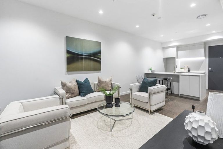 Photo of property in 7/26 Dale Crescent, Pakuranga, Auckland, 2010