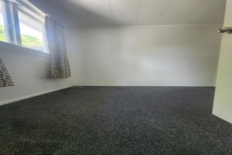 Photo of property in 4/54 View Road, Henderson, Auckland, 0612