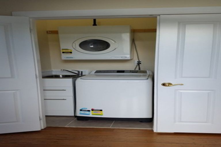 Photo of property in 36 Middleton Road, Johnsonville, Wellington, 6037