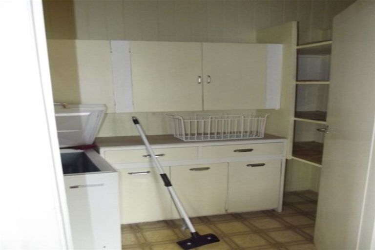 Photo of property in 17 Herbert Street, Waimate, 7924