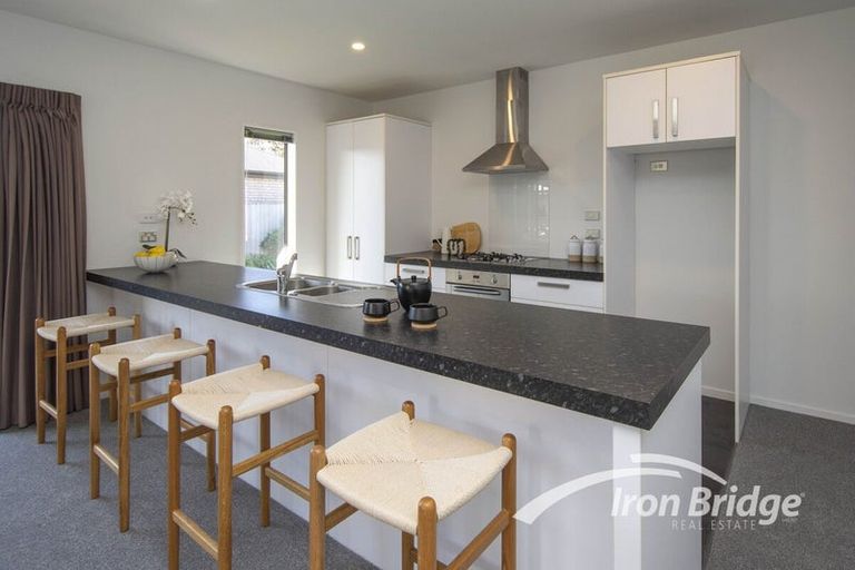 Photo of property in 8 Fredrica Lane, Heathcote Valley, Christchurch, 8022