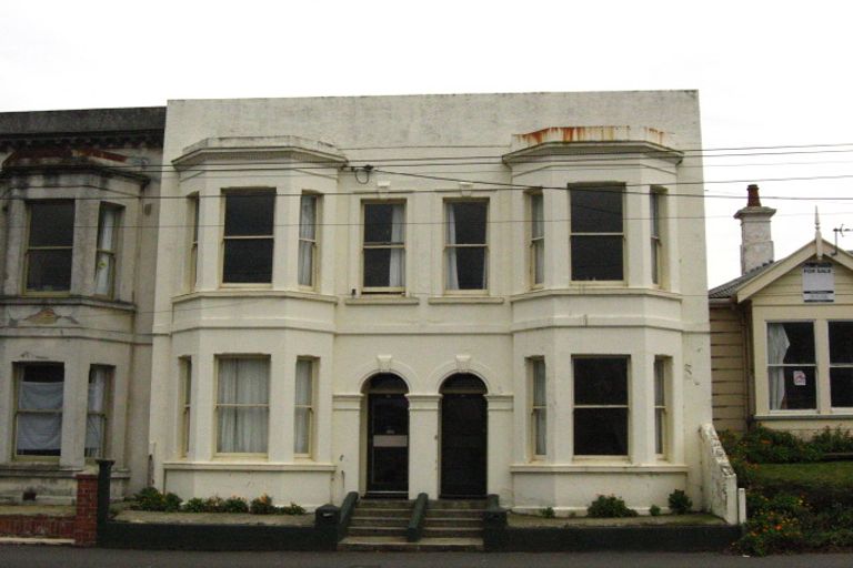 Photo of property in 30 Clyde Street, North Dunedin, Dunedin, 9016