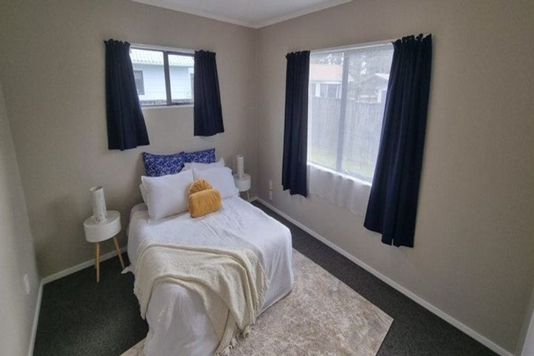Photo of property in 47a Aquarius Drive, Kawaha Point, Rotorua, 3010