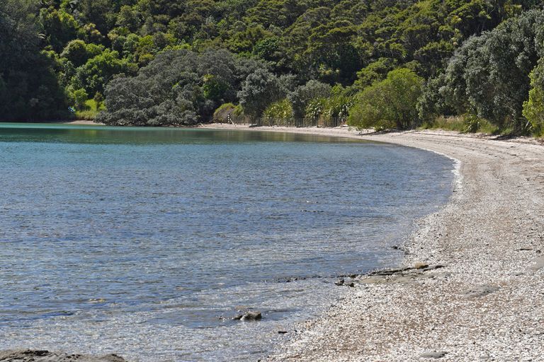 Photo of property in 79 Ridge Road, Howick, Auckland, 2014