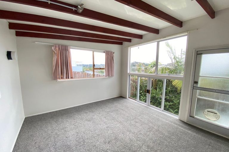 Photo of property in 124 Awaruku Road, Torbay, Auckland, 0630