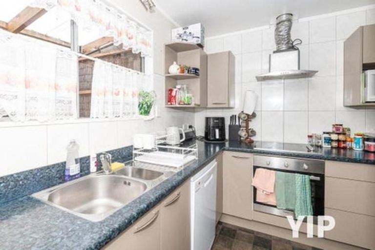 Photo of property in 1/71 Larsen Crescent, Tawa, Wellington, 5028