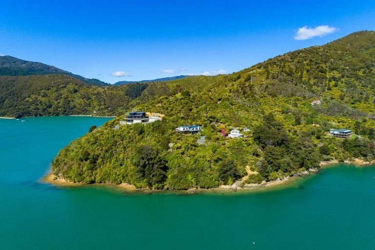 Photo of property in 350b Moetapu Bay Road, Moetapu Bay, Picton, 7282