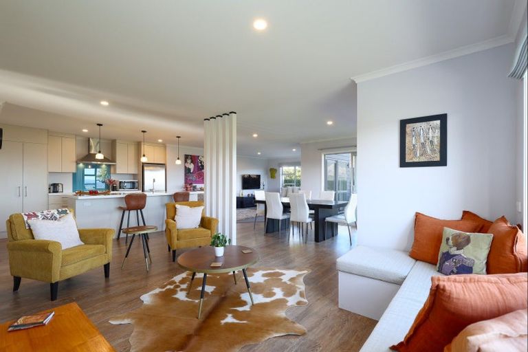 Photo of property in 2 Crown Terrace, Britannia Heights, Nelson, 7010