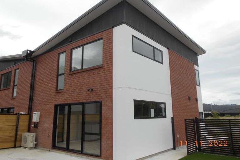 Photo of property in 26 Dahl Drive, Wallaceville, Upper Hutt, 5018