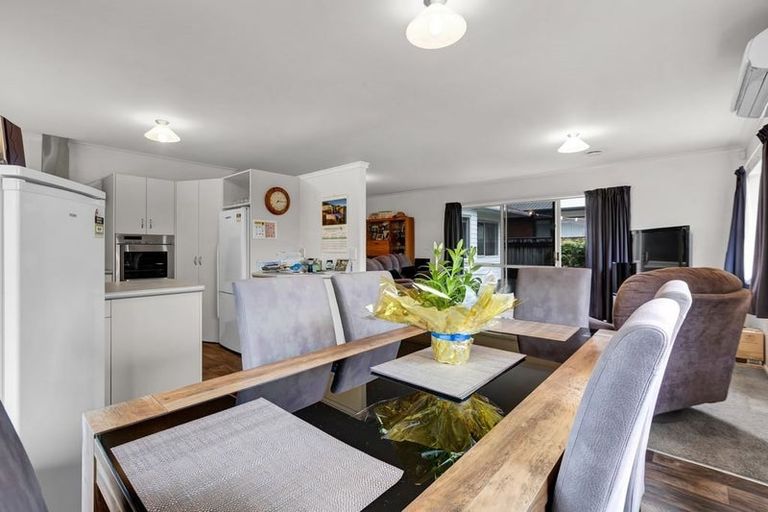 Photo of property in 122 Clawton Street, Westown, New Plymouth, 4310