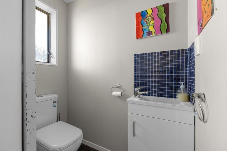 Photo of property in 21 James Cook Drive, Welcome Bay, Tauranga, 3112