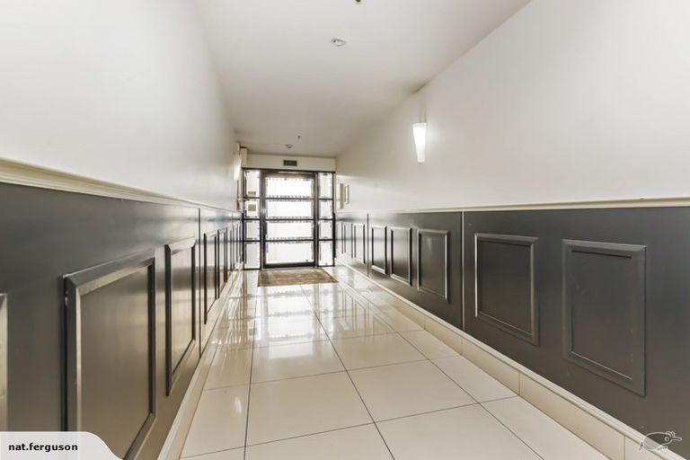 Photo of property in Courtenay Apartments, 401/120 Courtenay Place, Te Aro, Wellington, 6011