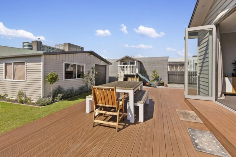 Photo of property in 21 Pilmuir Street, Hutt Central, Lower Hutt, 5010