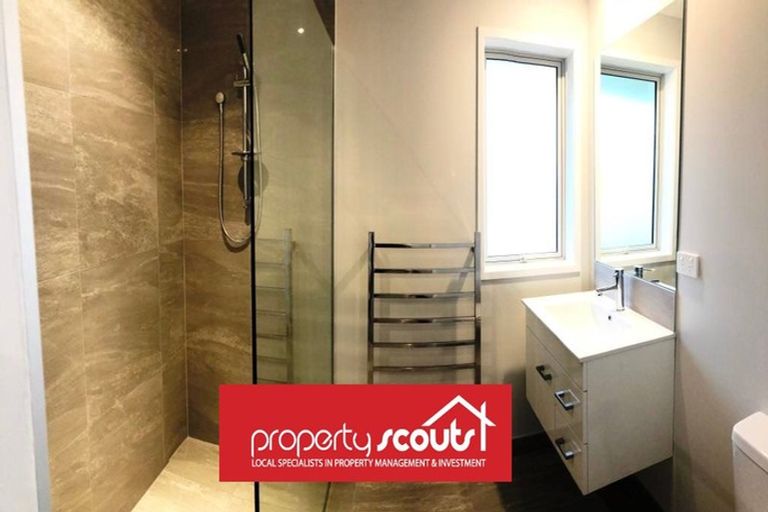 Photo of property in 24 Resolution Drive, Gulf Harbour, Whangaparaoa, 0930