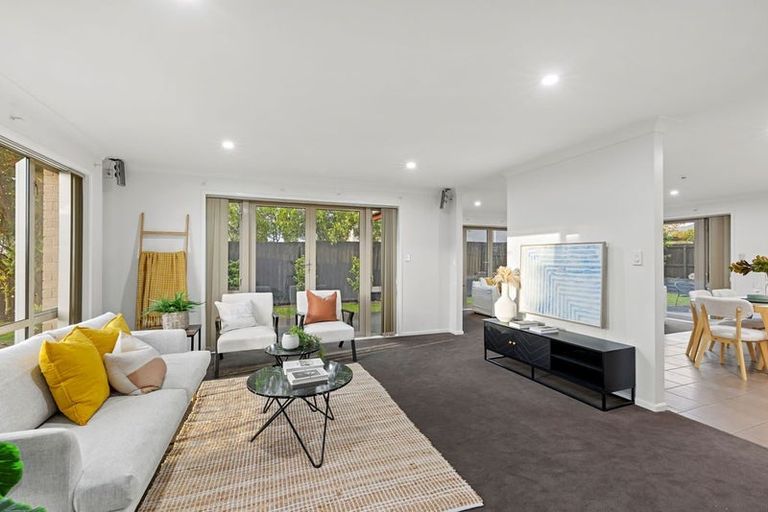 Photo of property in 2 Rooney Place, Aidanfield, Christchurch, 8025