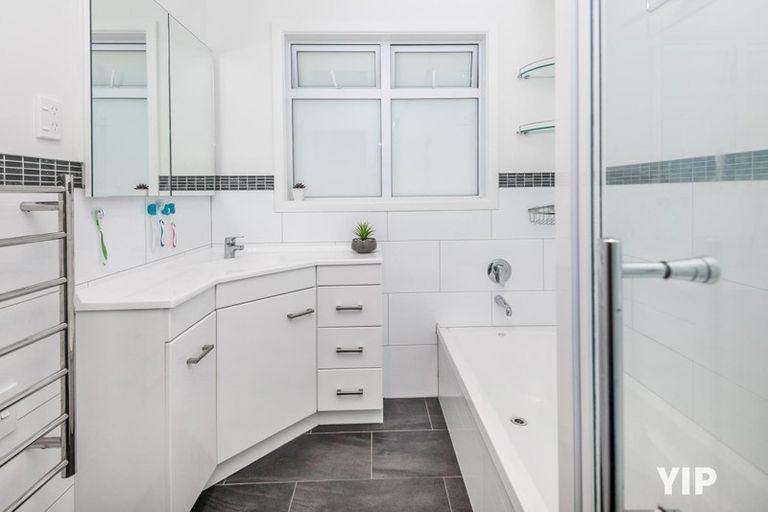 Photo of property in 71 Ironside Road, Johnsonville, Wellington, 6037