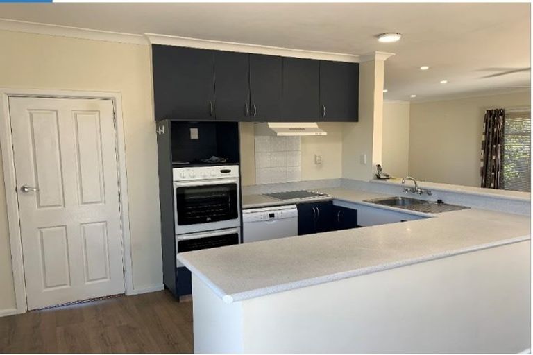 Photo of property in 161 Te Mata Road, Havelock North, 4130