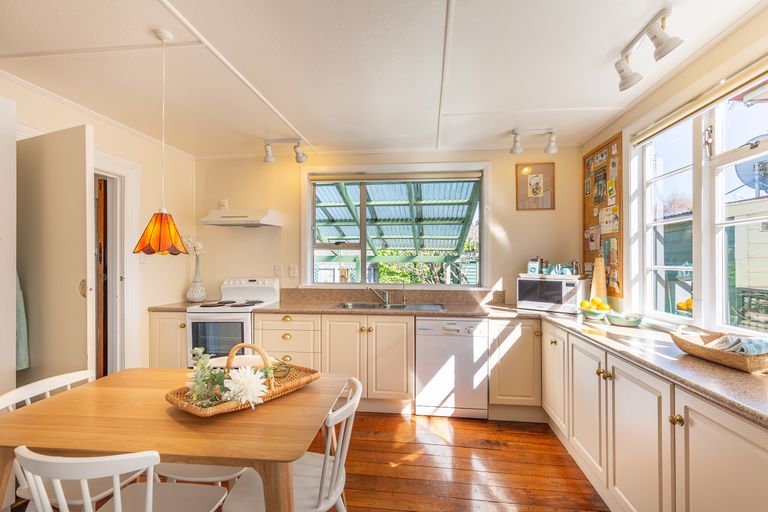 Photo of property in 2 Tasman Street, The Wood, Nelson, 7010