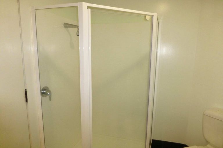 Photo of property in Pirie Street Townhouses, 28/35 Pirie Street, Mount Victoria, Wellington, 6011