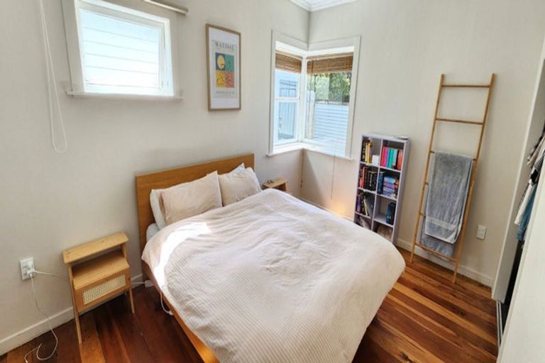 Photo of property in 10a Cutfield Road, New Plymouth, 4310