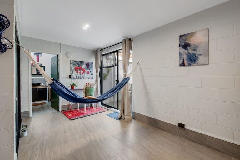 Photo of property in 29k Springs Road, Parakai, 0830