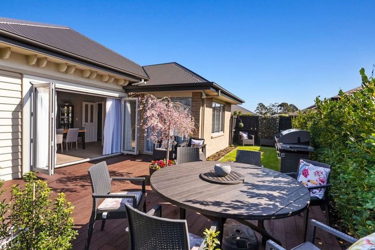 Photo of property in 62 Aroha Street, Pegasus, 7612