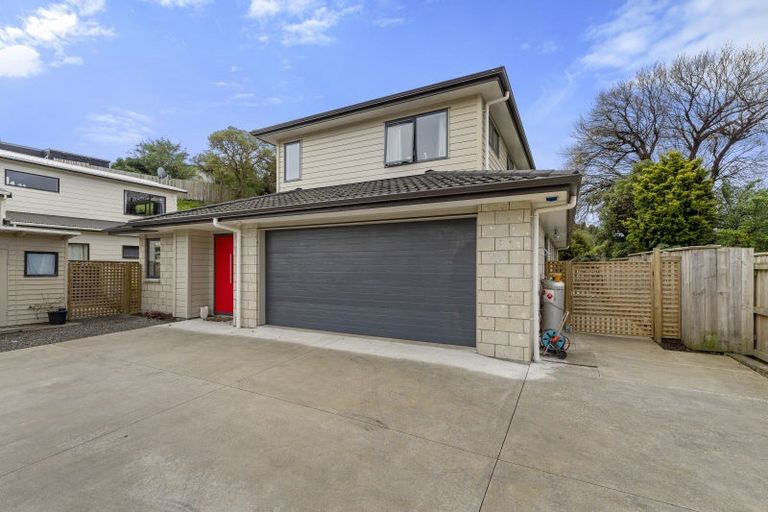 Photo of property in 37b Tiromoana Road, Raumati South, Paraparaumu, 5032