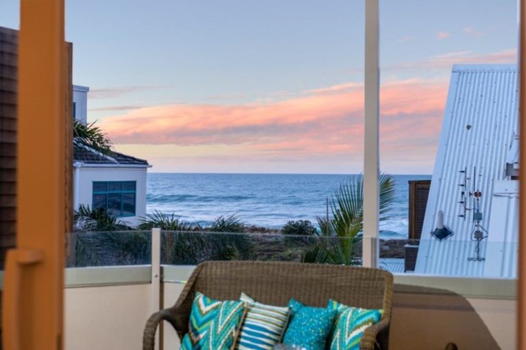 Photo of property in 24a Sunbrae Grove, Mount Maunganui, 3116