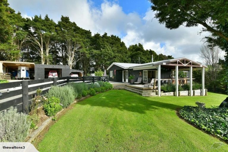 Photo of property in 202 Rapson Road, Kaukapakapa, 0871