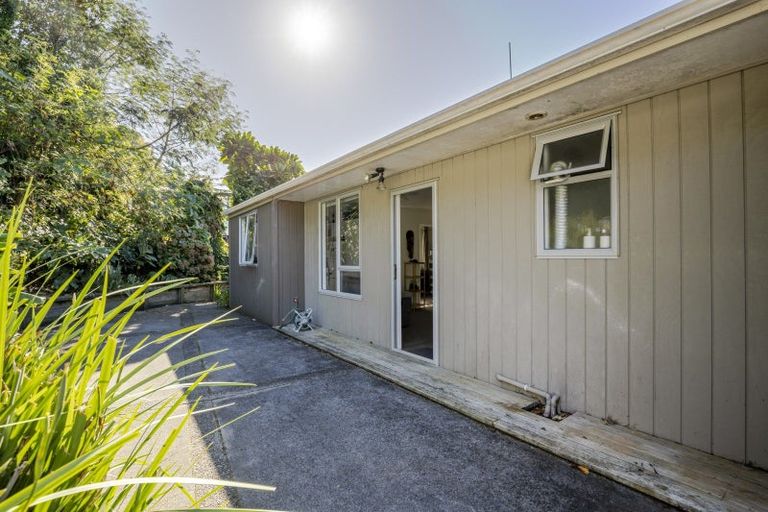 Photo of property in 8a Waterloo Place, Westown, New Plymouth, 4310