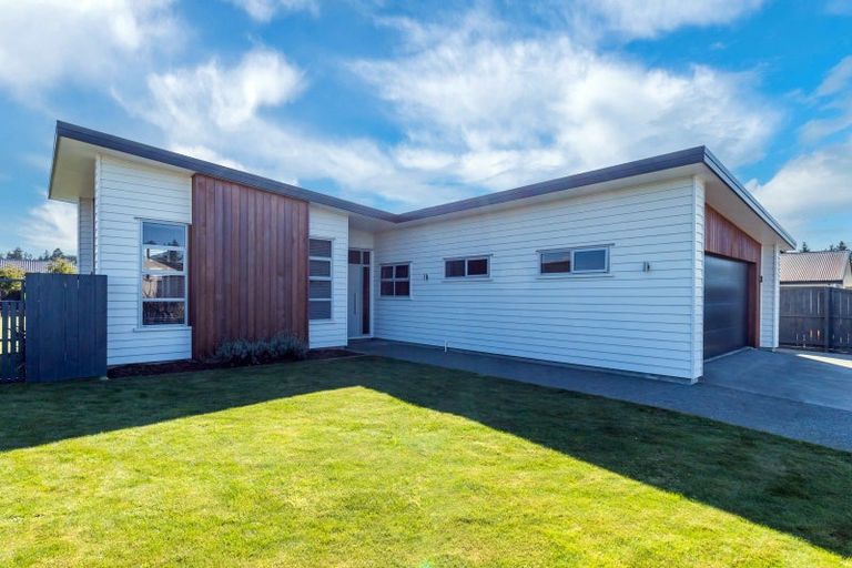 Photo of property in 14 Camrose Avenue, Methven, 7730